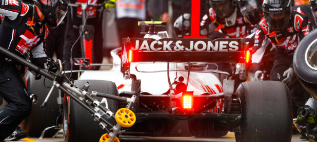 Schumacher could replace Grosjean in Abu Dhabi