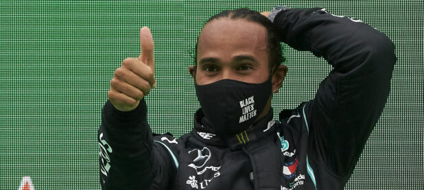 Ecclestone: Hamilton plays poker with four aces