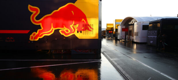 Red Bull sets new deadline for engine decision