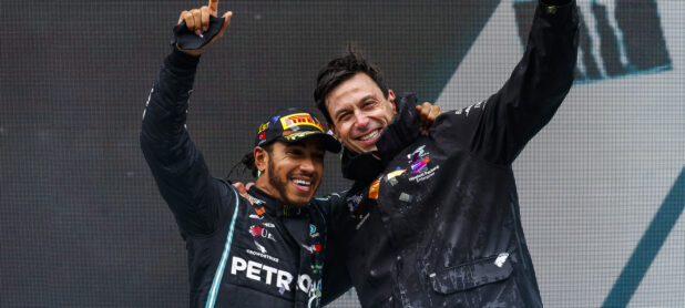 Wolff: Hamilton will eventually sign contract