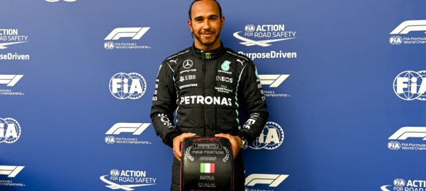 Mercedes team boss 'can't imagine' Hamilton leaving next season