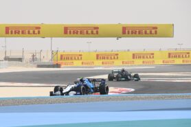 Russell thinks 2021 Mercedes suffering Williams-like problem