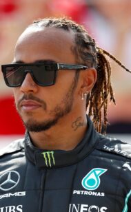 Villeneuve thinks Mercedes is eyeing Hamilton split at end of season