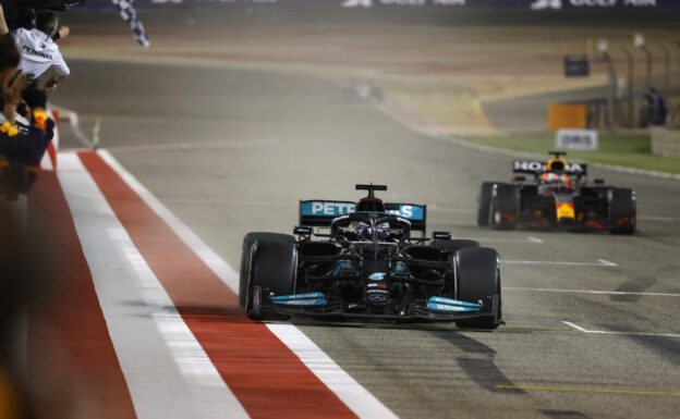 GP do Bahrein: Max lidera primeiro treino da F1 em 2021; Hamilton é 4º, fórmula 1