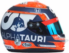 2021 Yuki Tsunoda helmet