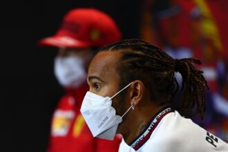 Hamilton wil in 2022 blijven racen
