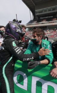 Mercedes boss wants more from Hamilton than another one-year deal