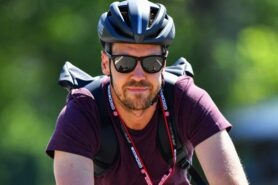 Vettel plays down role in poaching Red Bull staff