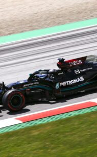 Wurz says it's great to see Mercedes under big pressure