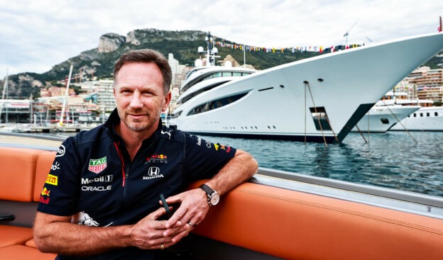 Horner defends Red Bull team after Hamilton's Honda engine claims 1 Horner defends Red Bull team after Hamilton's Honda engine claims