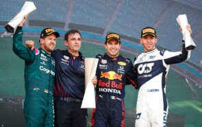 Beleef de seizoenslancering van Aston Martin 2025 opnieuw vanaf F1 75 31 Beleef de seizoenslancering van Aston Martin 2025 opnieuw vanaf F1 75