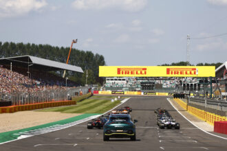 F1 medical driver could lose job over vaccine stance