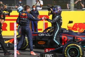 Several F1 media question Hamilton's beauvoir in last GP