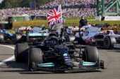 Nederlandse expert verwerpt de juichende vieringen van Hamilton na raceoverwinning
