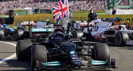 Dutch pundit's dismiss Hamilton's jubilant celebrations after race win