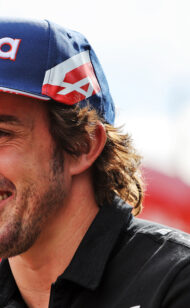 Alonso diz que quer ficar em F1 durante muitos anos