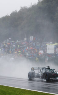 Ecclestone เรียก 'การแข่งขัน' ในวันอาทิตย์ที่สปาเป็นหายนะสำหรับแฟน ๆ