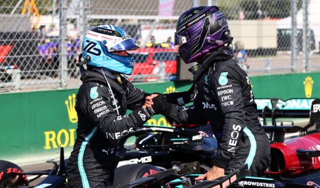 Bottas says Hamilton wants him to stay at Mercedes 1 Bottas says Hamilton wants him to stay at Mercedes