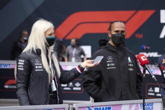 Hamilton has come around to Mercedes' point of view regarding next year's teammate?
