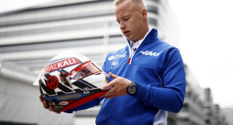 Russian F1 ex-drivers make return to international racing competition