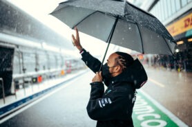 Hamilton admits it's amazing he never drove for Ferrari
