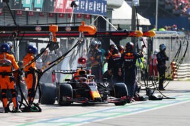 Red Bull team will not repeat failed Verstappen pit stop