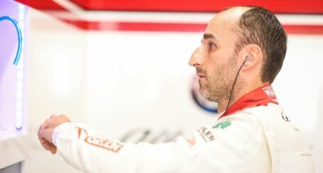 Räikkönen to be replaced by Kubica due to COVID-19