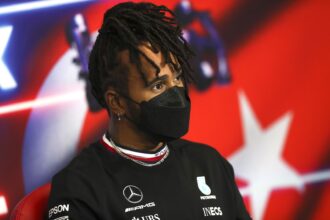 Hamilton says Ferrari talks 'didn't last long'