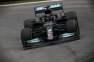 Hamilton's DRS wing opening on Mercedes too big