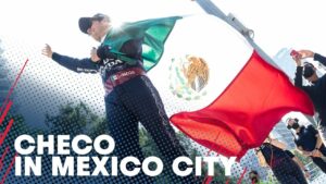 Perez Red Bull showrun in the Streets of Mexico City