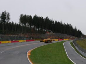 Testes de motorista propuseram novo layout de pista Eau Rouge em Spa