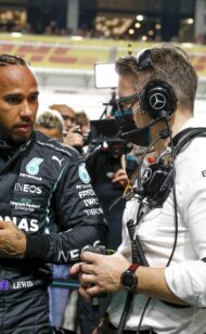 F1 CEO sure Hamilton returns on grid next season