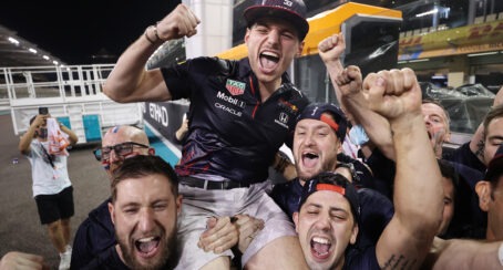 Dutch pundit's dismiss Hamilton's jubilant celebrations after race win