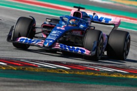 Alonso says F1 pilots do not like new cars