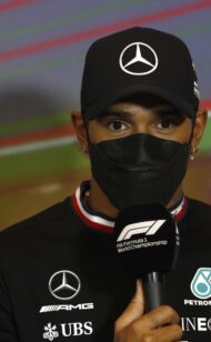 Hamilton may quit Mercedes team this season according Villeneuve
