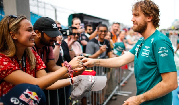 Vettel now also invited to test Formula E car