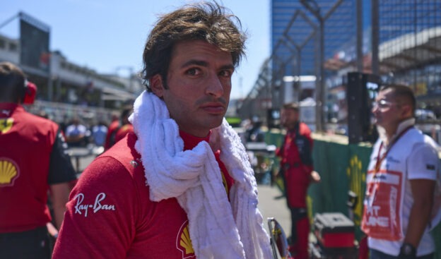 Sainz admits he took his eyes from this year's F1 title 1 Sainz admits he took his eyes from this year's F1 title