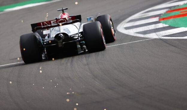 F1 floor dramas: Scarbs analysis with Peter Windsor 1 F1 floor dramas: Scarbs analysis with Peter Windsor