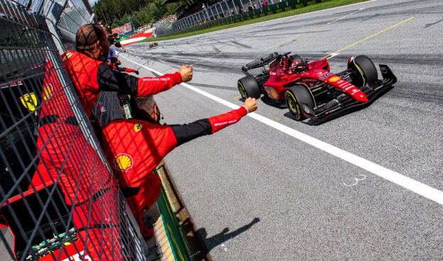 F1 2022: VERSTAPPEN lidera no Bahrein, com FERRARI na COLA