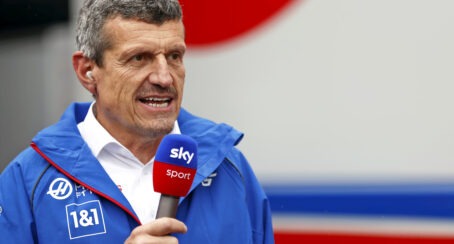 Pundits looking for story behind Verstappen team order refusal