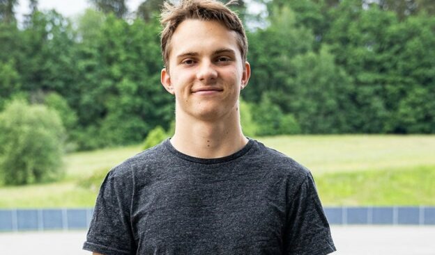 Piastri up and running in secret McLaren F1 test in France? 1 2023 Oscar Piastri Beyond the Grid podcast interview