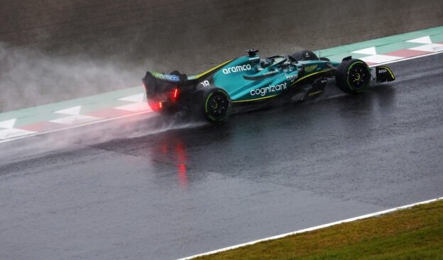 Pirelli admits full wet F1 tyre must be improved