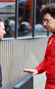 Red Bull อ้างว่าเฟอร์รารี่ F1 ทีม 'อ่อนแอลง' หลัง Binotto ถูกไล่ออก