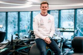 Audi denies early contract talks with Schumacher for F1 takeover