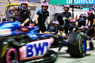 Former Aston Martin F1 boss Szafnauer urges Alpine to catch up