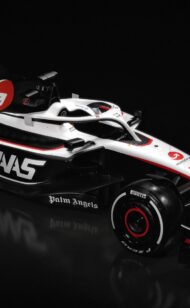 Haas F1 Team onthult gestroomlijnde nieuwe autokleurstelling voor 2023