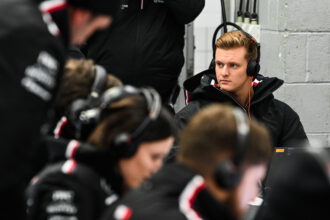 La decisiva vittoria di Schumacher F1 test: Dimostrazione in pista al test pneumatici Pirelli