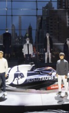 Launch video of the AlphaTauri AT04 F1 car