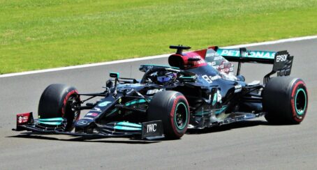 Red Bull's F1 secret weapon: The impressive DRS overtaking aid