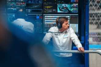 High Performance: James Vowles Guides You at Williams F1 HQ!